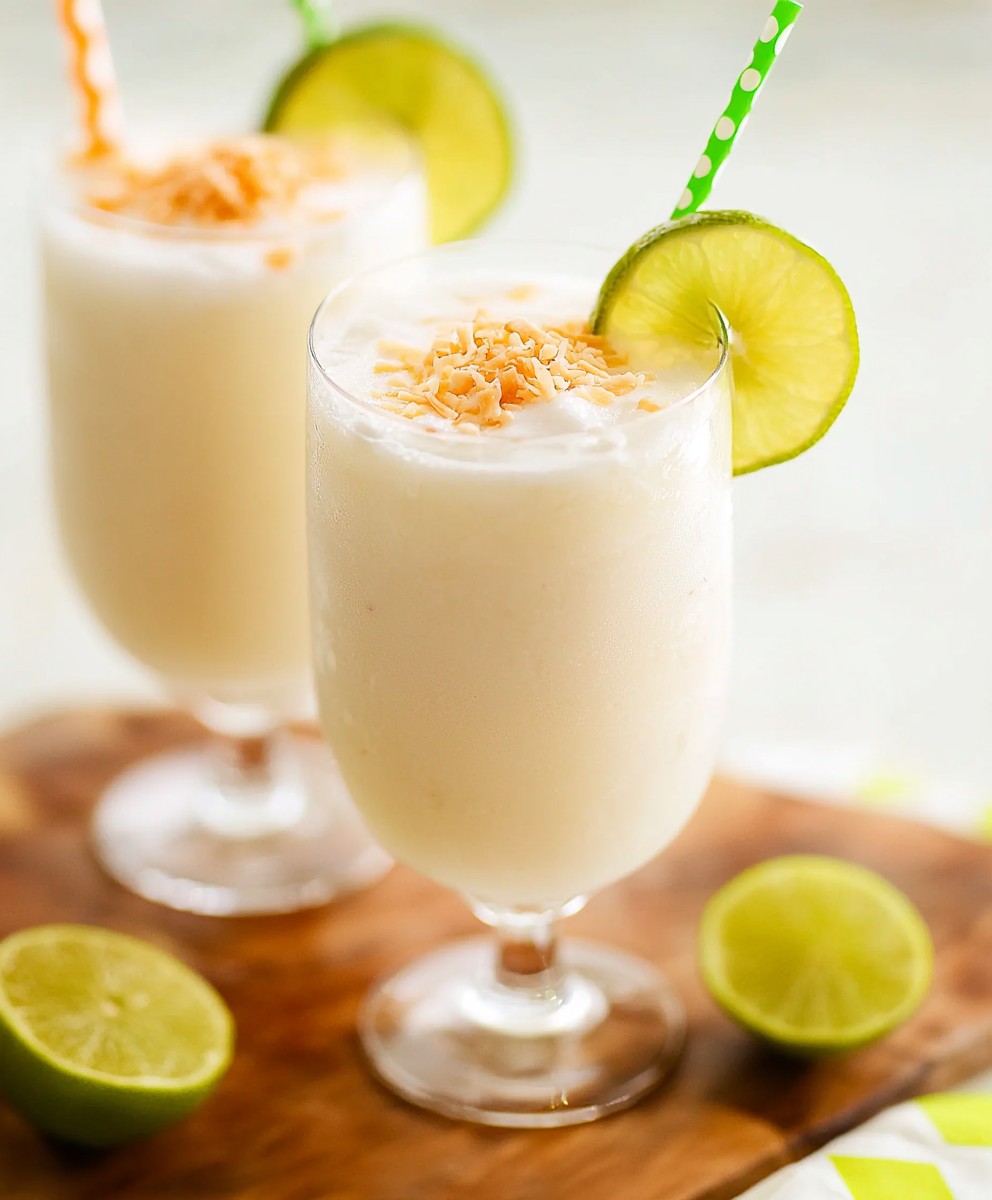 Skinny Coconut Daiquiri Drink