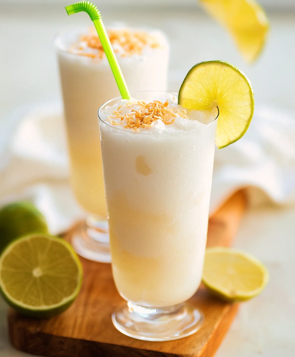 Skinny Coconut Daiquiri Drink