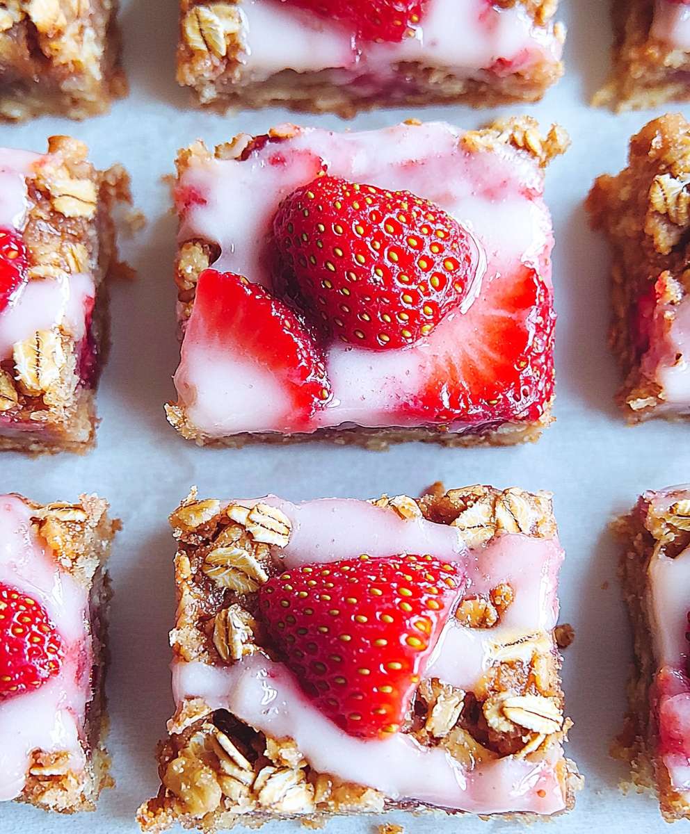 Strawberry Oatmeal Bars