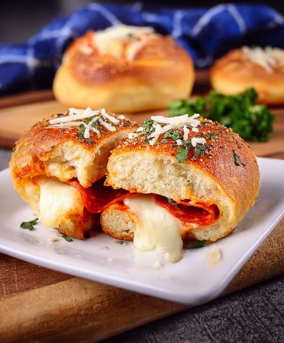 Pepperoni rolls